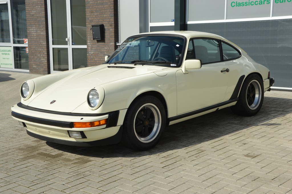 Porsche 911 Carrera 3.2 Sunroof coupe Matchingnumbers