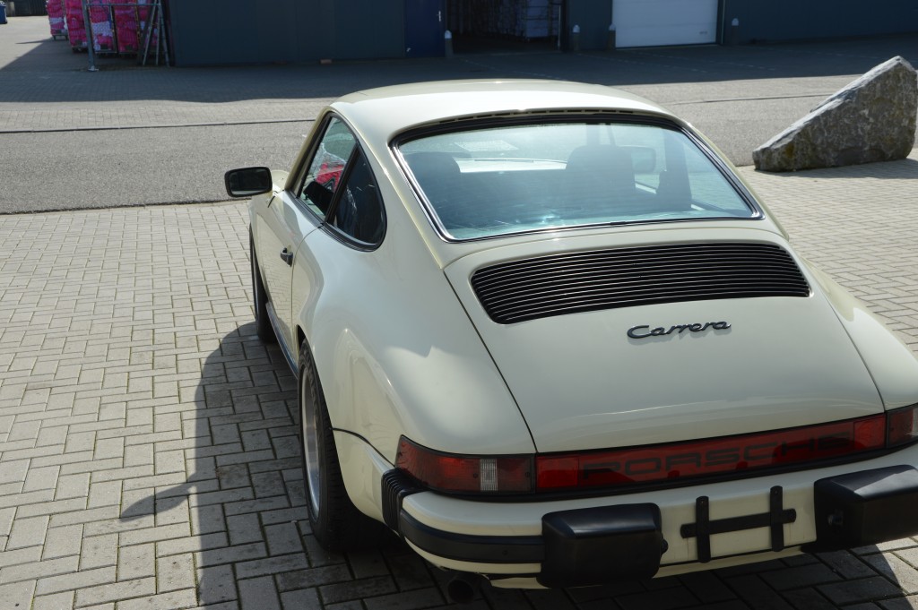 Porsche 911 Carrera 3.2 Sunroof coupe Matchingnumbers