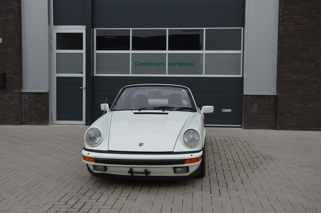 Porsche 911 Carrera Cabrio 3.2 Euromodel Machtingnumbers