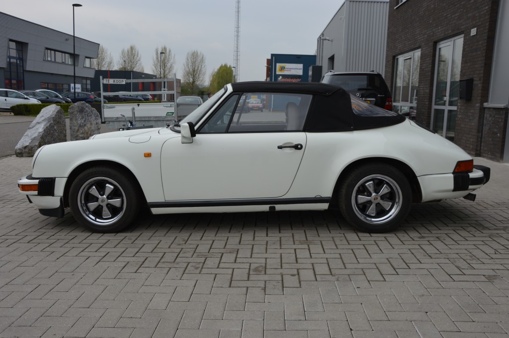 Porsche 911 Carrera Cabrio 3.2 Euromodel Machtingnumbers