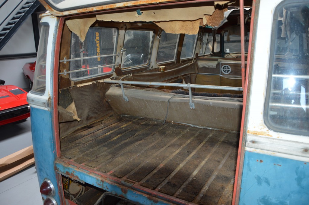 VW T1 Sambabus 23 windows 1955