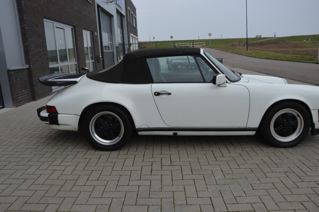 Porsche 911 Carrera 3.2 Cabrio G50 Matchingnumbers