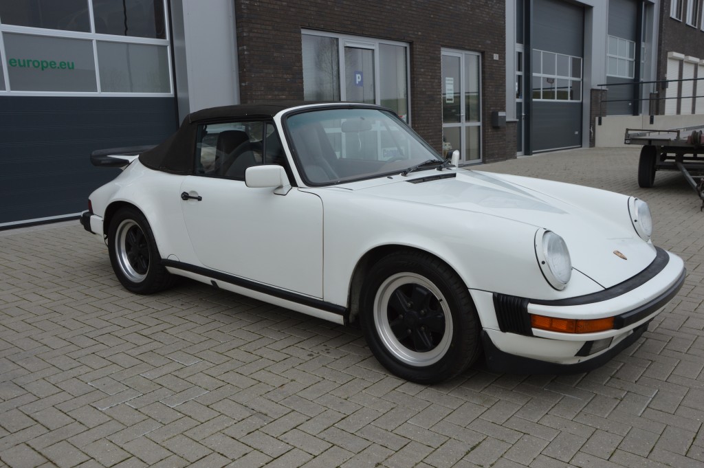 Porsche 911 Carrera 3.2 Cabrio G50 Matchingnumbers