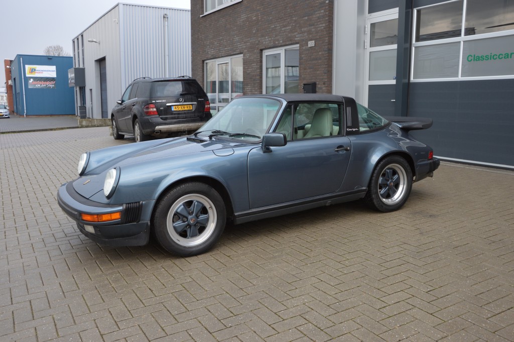 Porsche 911 Carrera 3.2 Targa  G50 Matchingnumbers