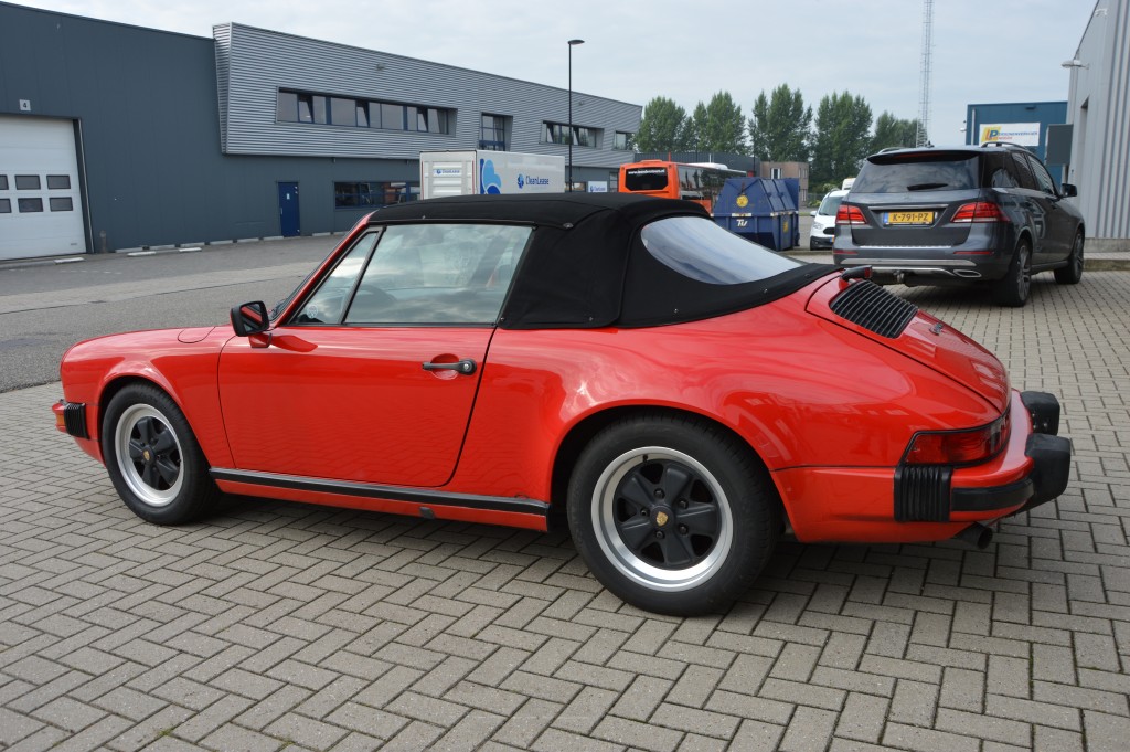 Porsche 911 Carrera cabrio 3.2 Matchingnumbers 1986