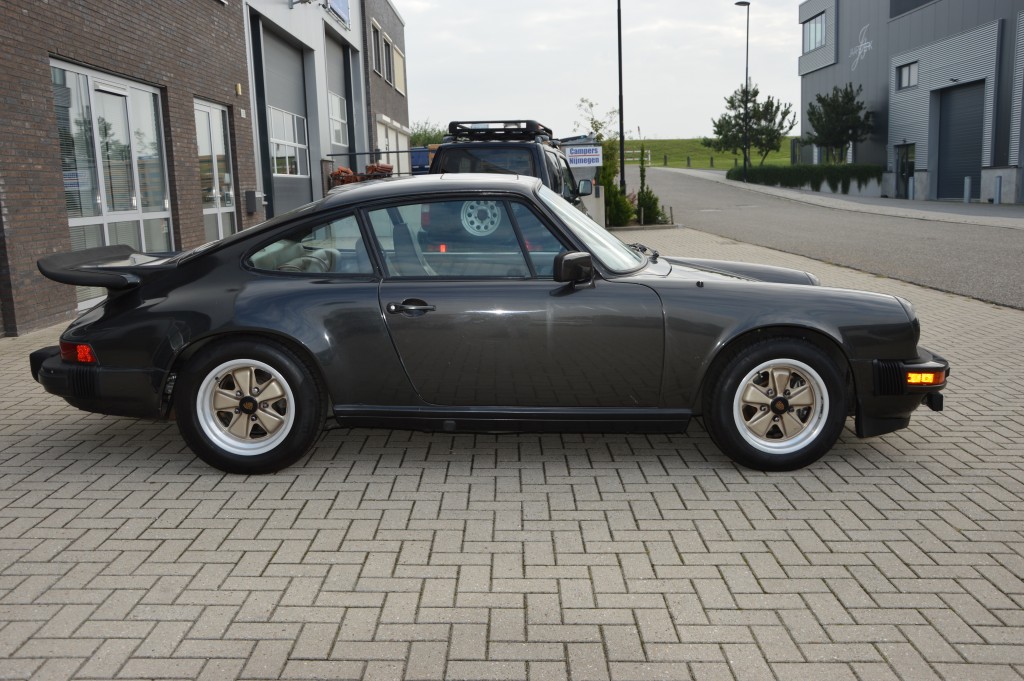 Porsche 911 3.0 SC Sunroof coupe Weissach edition Matchingnumbers