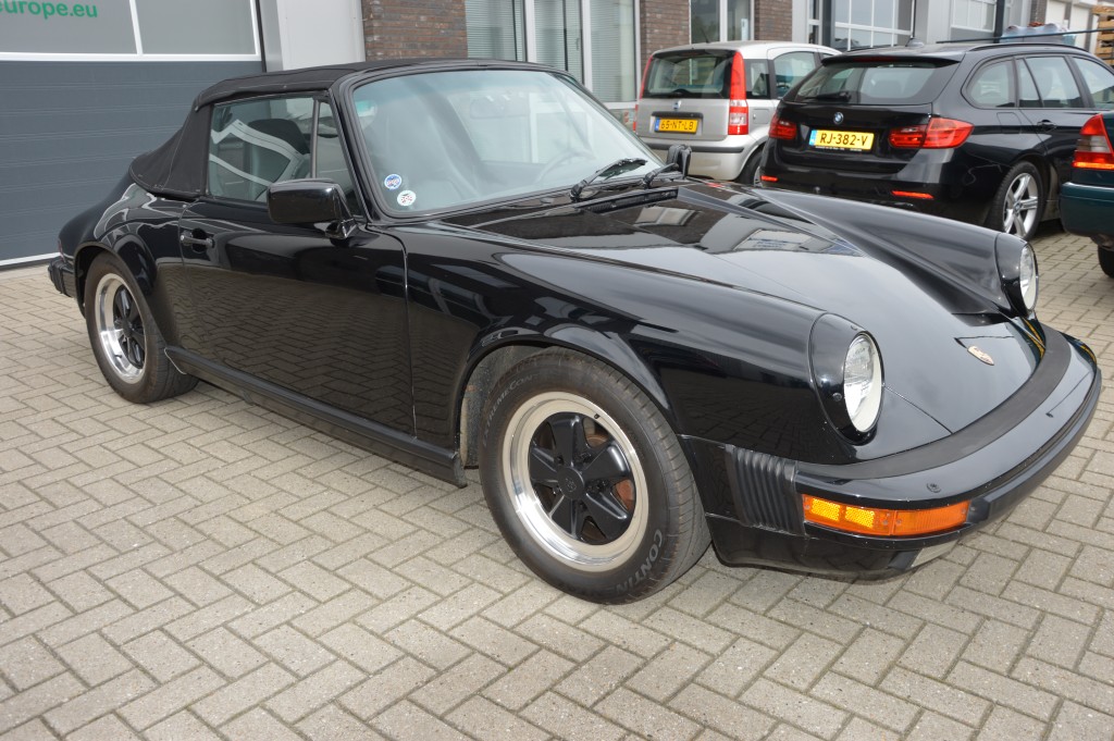 Porsche 911 Carrera Cabrio 3.2 Matchingnumbers 1985