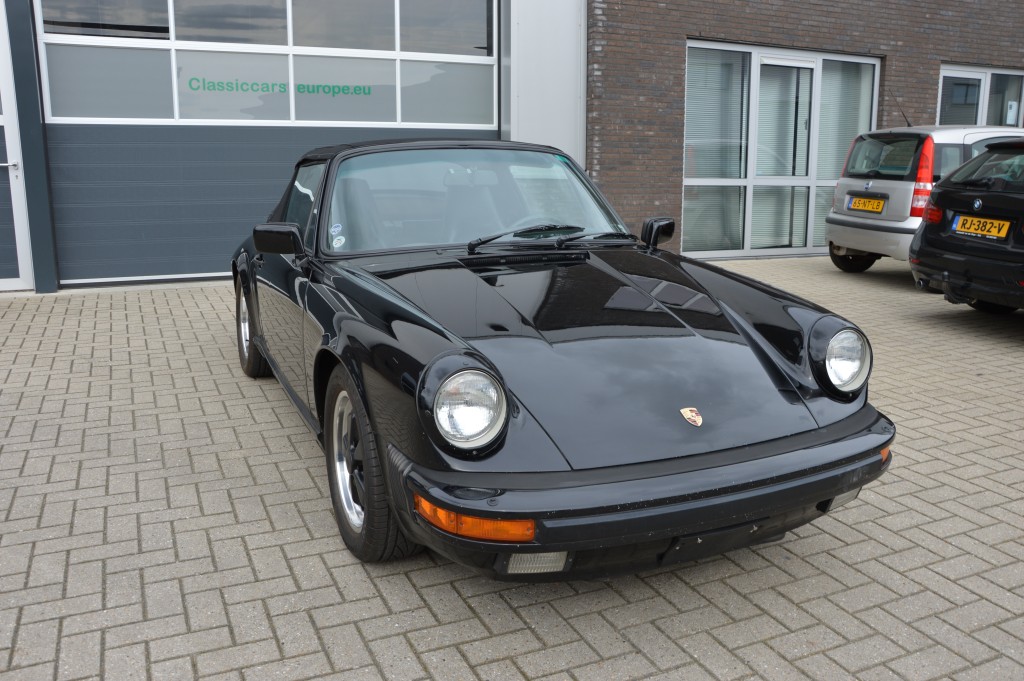 Porsche 911 Carrera Cabrio 3.2 Matchingnumbers 1985