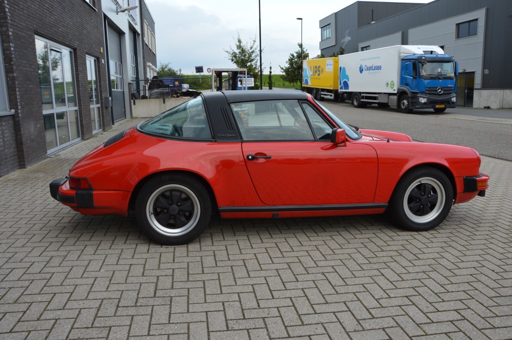 Porsche 911 3.0 SC Targa Matchingnumbers 1983