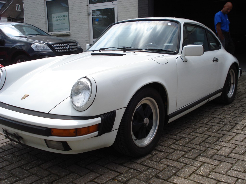 Porsche 911 carrera sunroof coupe 3.2 G50 Matching numbers