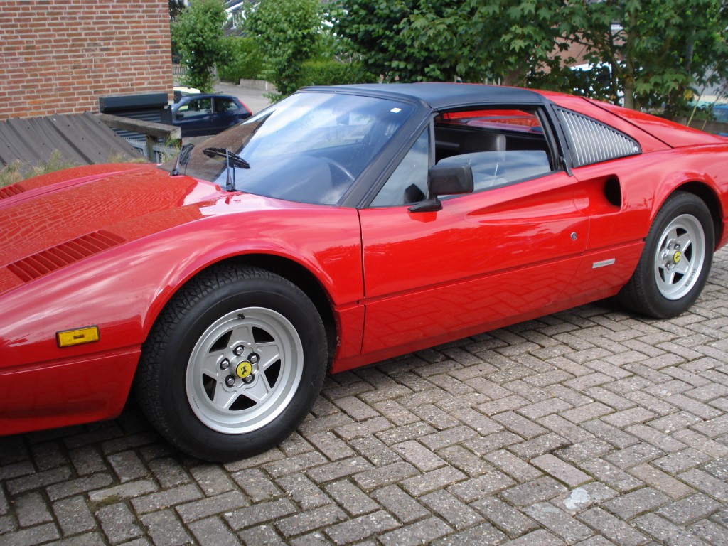 Ferrari 308 GTSI  matchingnumbers 1982