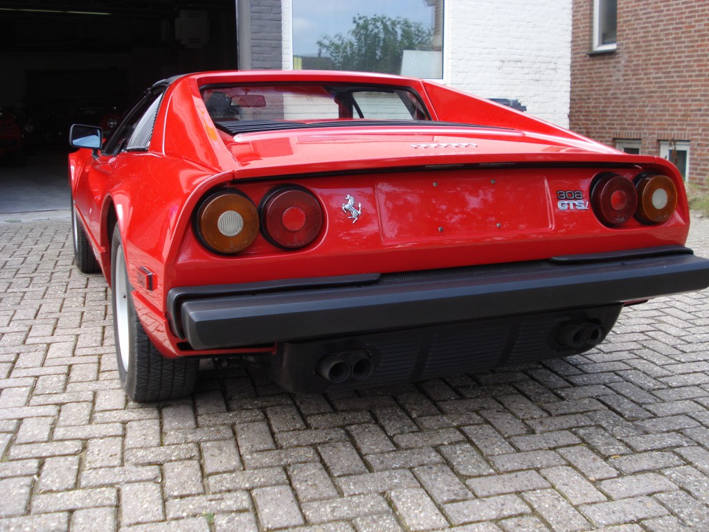 Ferrari 308 GTSI  matchingnumbers 1982