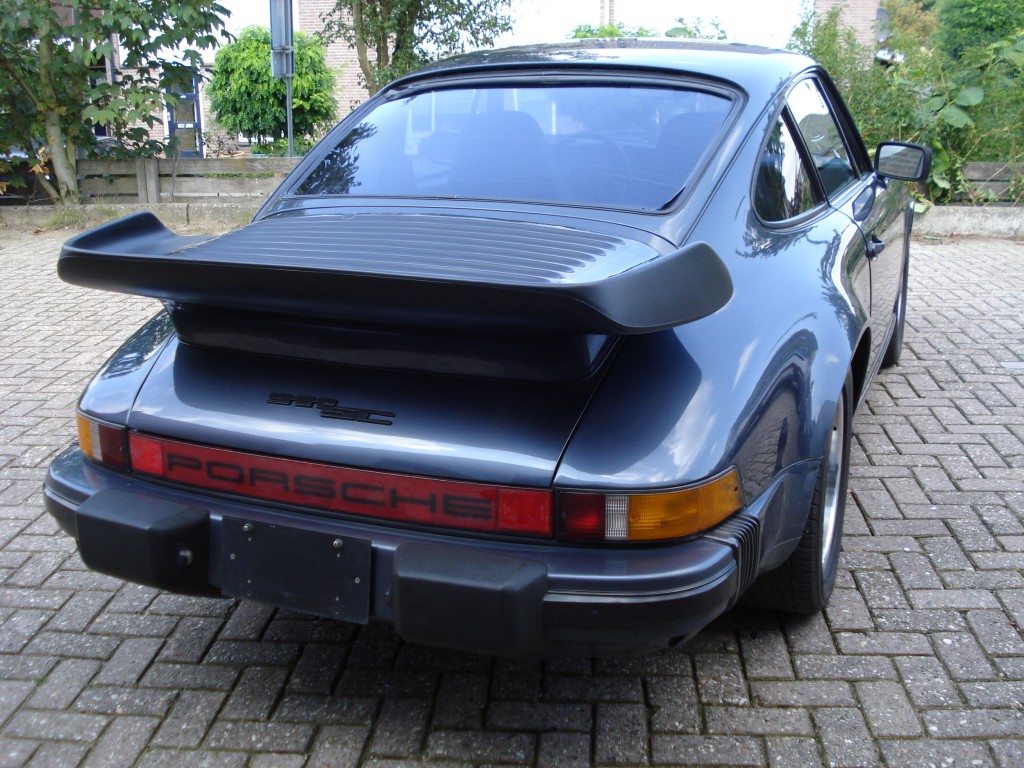 Porsche 911  3.0 SC sunroof coupe matchingnumbers