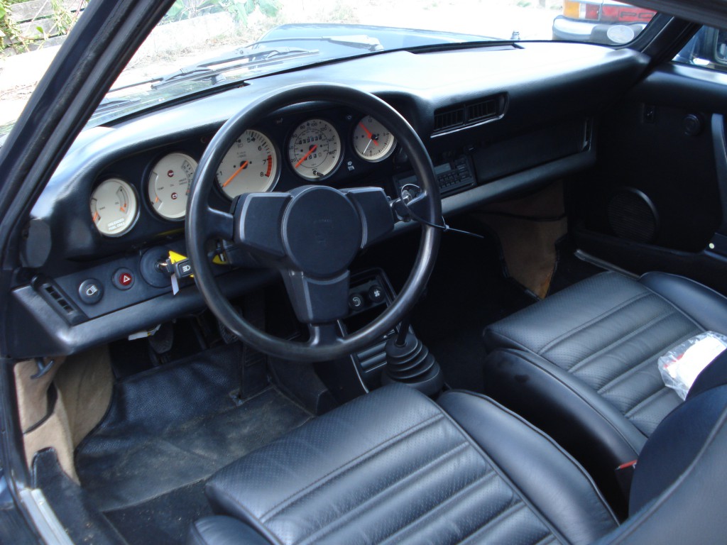 Porsche 911  3.0 SC sunroof coupe matchingnumbers