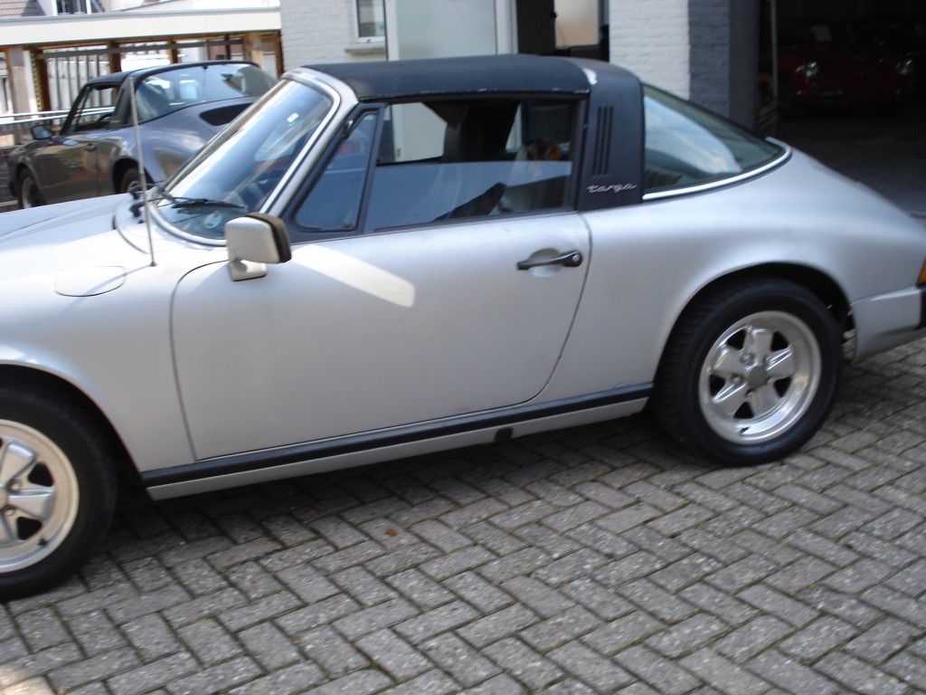 Porsche 911S  Targa 2.7  Matchingnumbers