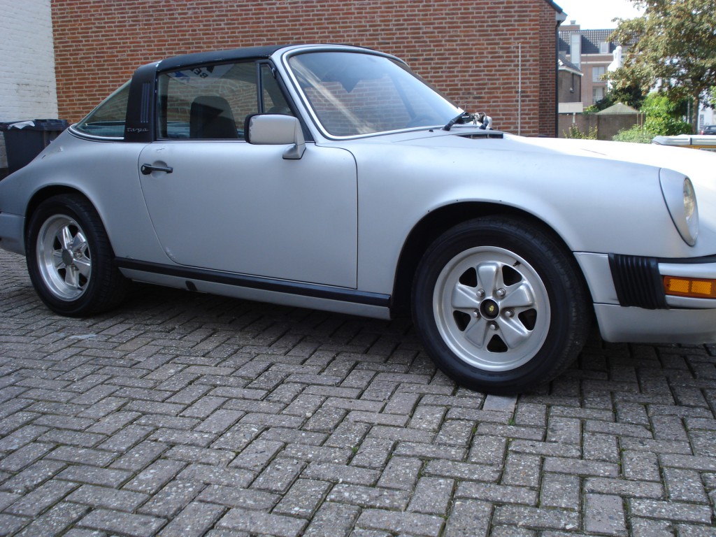 Porsche 911S  Targa 2.7  Matchingnumbers