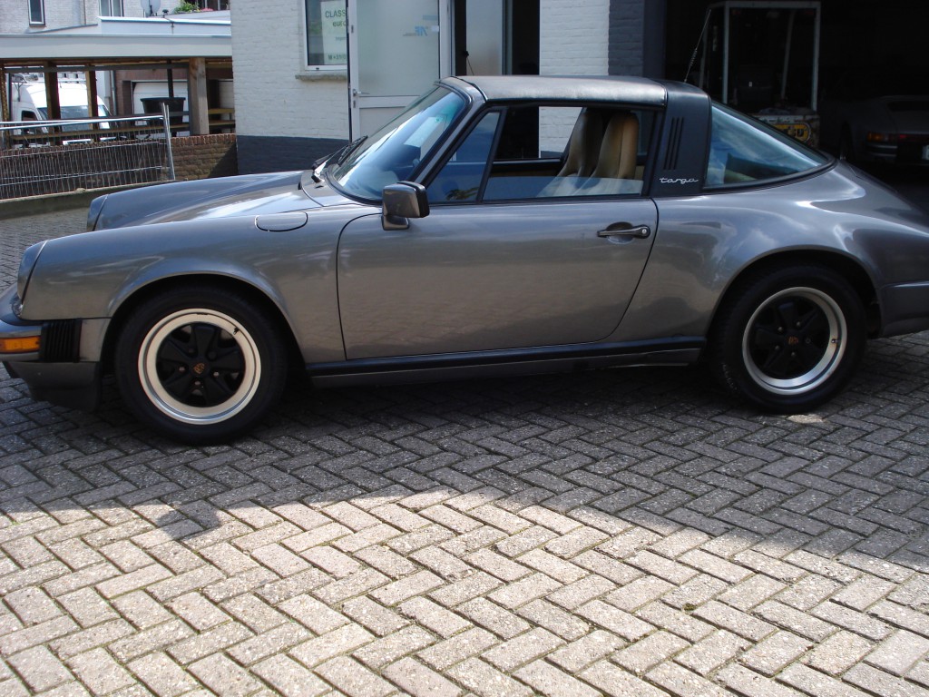 Porsche 911 Carrera Targa 3.2 matchingnumbers