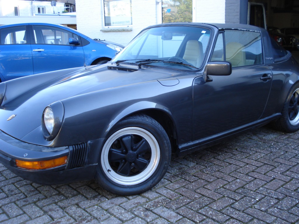 Porsche 911  3.0 SC Targa Matchingnumbers