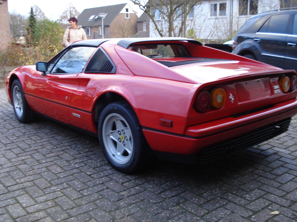 Ferrari 328 GTS 3.2 Quattrovalvole