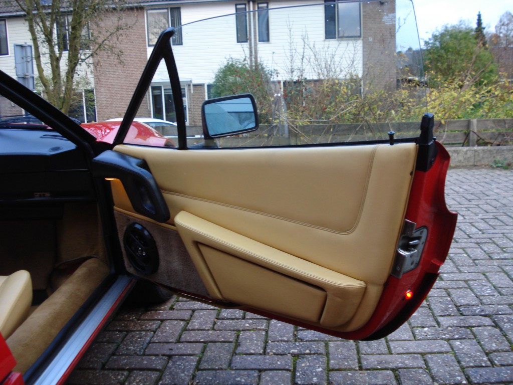 Ferrari 328 GTS 3.2 Quattrovalvole