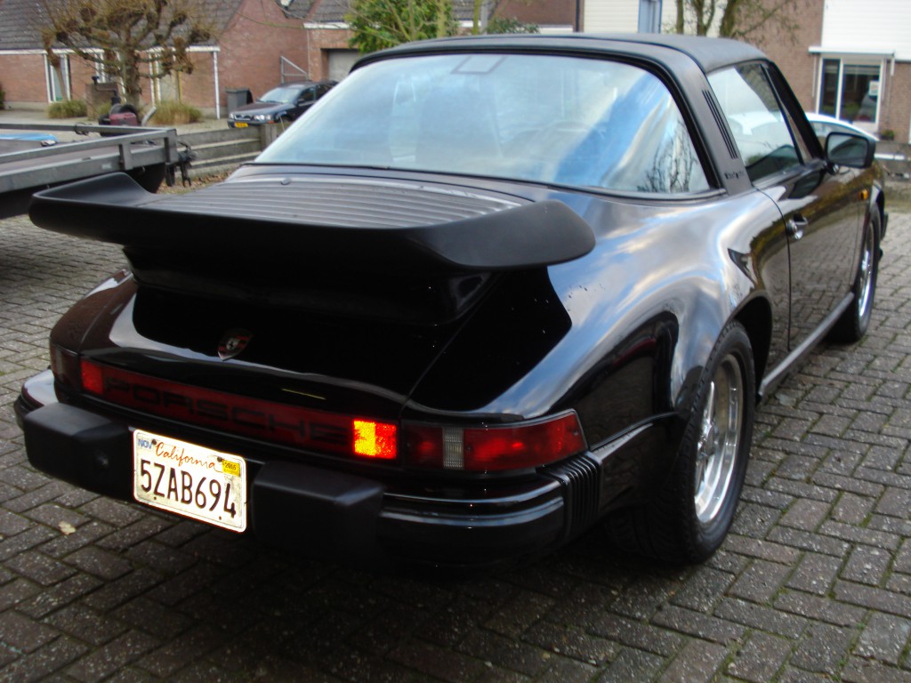 Porsche 911 Carrera  3.2 Targa Matchingnumbers