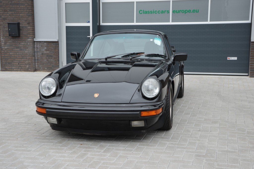 Porsche 911 Carrera 3.2 sunroof coupe Matchingnumbers