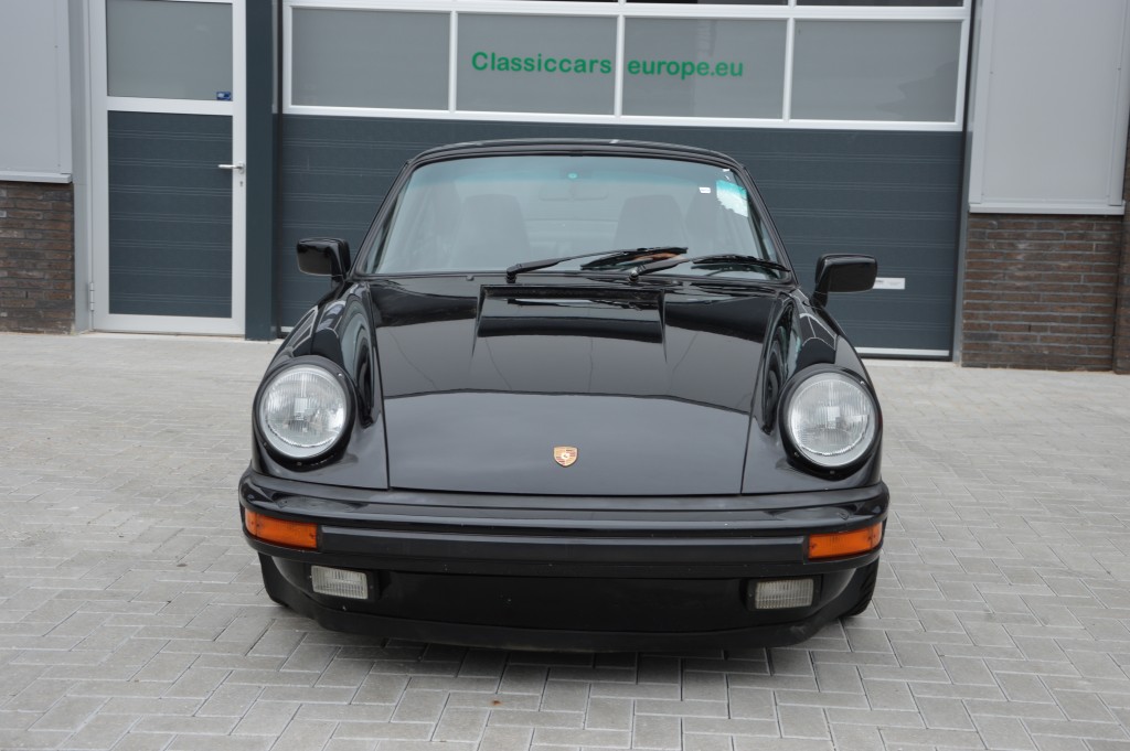 Porsche 911 Carrera 3.2 sunroof coupe Matchingnumbers