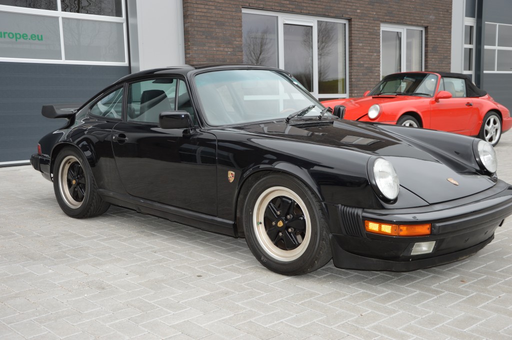 Porsche 911 Carrera 3.2 sunroof coupe Matchingnumbers