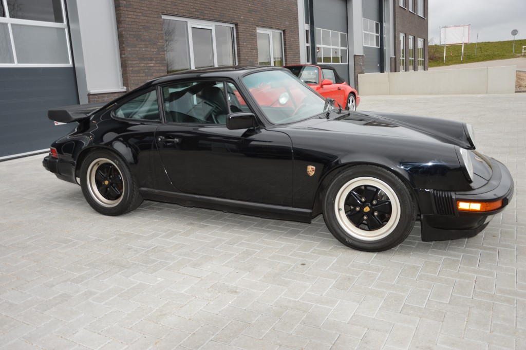 Porsche 911 Carrera 3.2 sunroof coupe Matchingnumbers