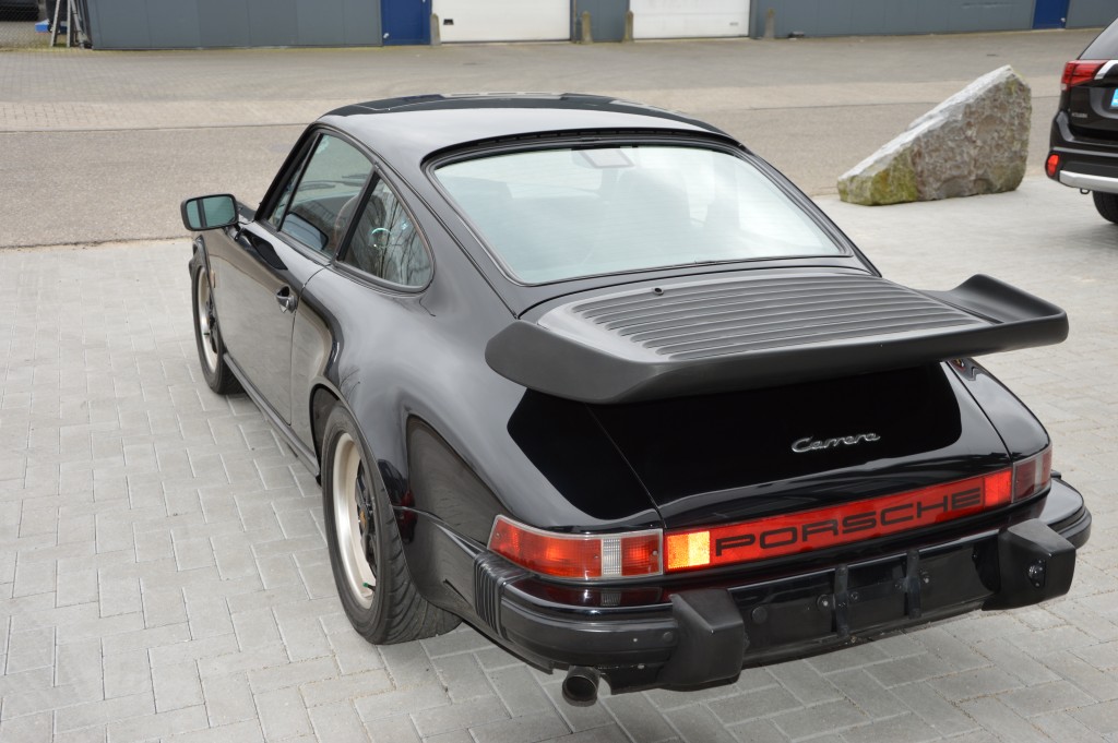 Porsche 911 Carrera 3.2 sunroof coupe Matchingnumbers