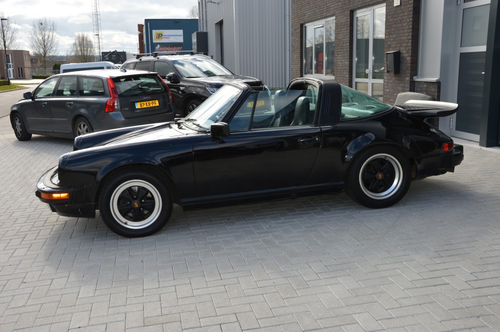 Porsche 911 Carrera  3.2 Targa Matchingnumbers