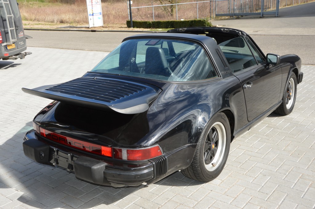 Porsche 911 Carrera  3.2 Targa Matchingnumbers