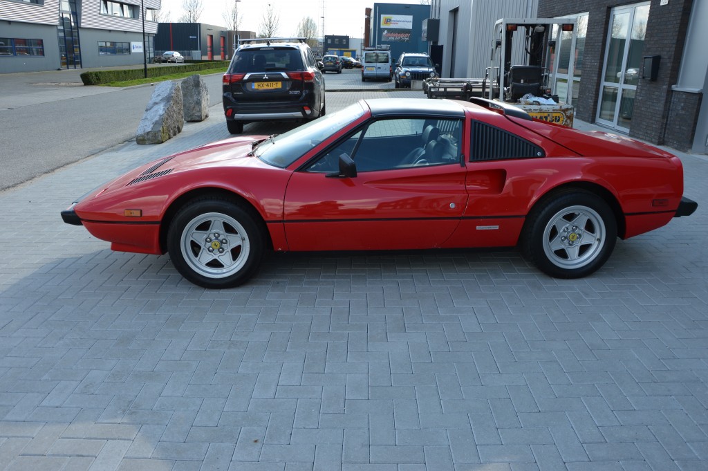 Ferrari  308 GTSI Quattrovalvole