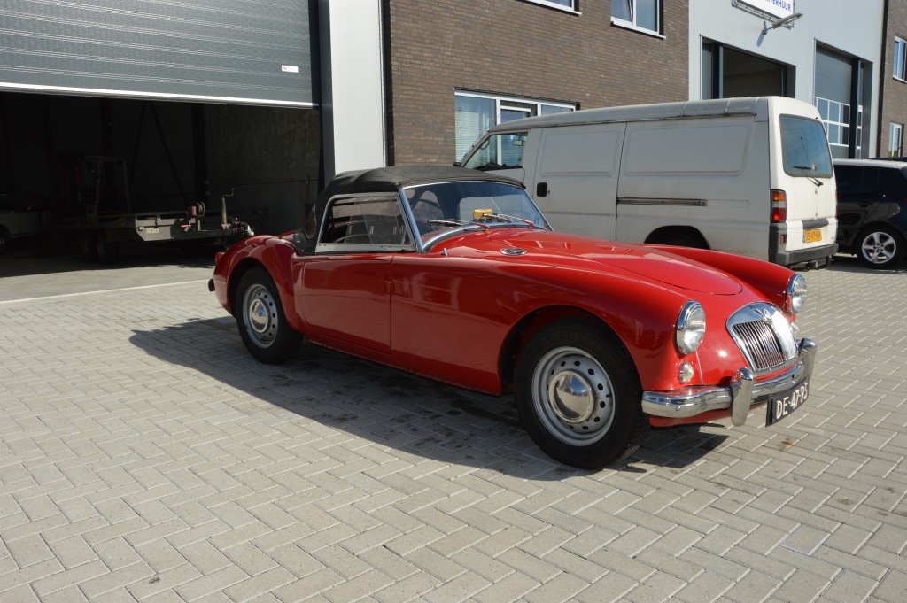 MGA  1500 Roadster