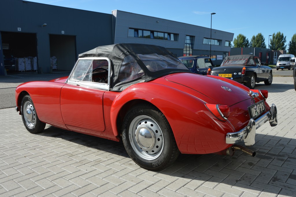 MGA  1500 Roadster