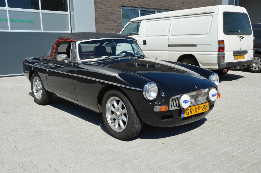 MGB Tourer US Roardster  2 Tops overdrive Limited edition 1979