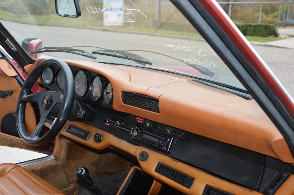 Porsche 911 3.0 SC Sunroof coupe Matchingnumbers